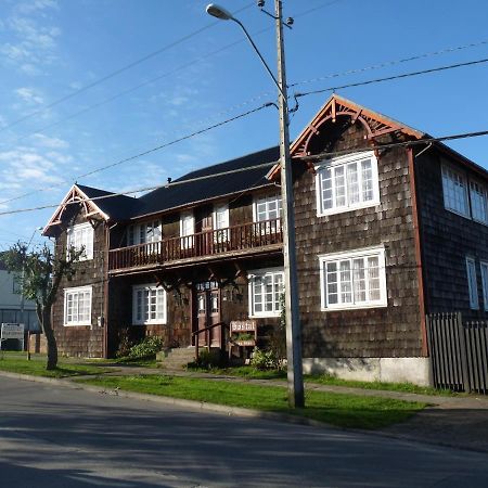 Hostal Opapa Juan Hotel Puerto Varas Exterior photo